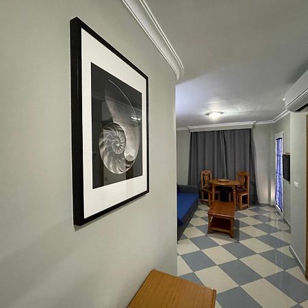 Apartamentos Nina De Oro Torremolinos Exterior photo