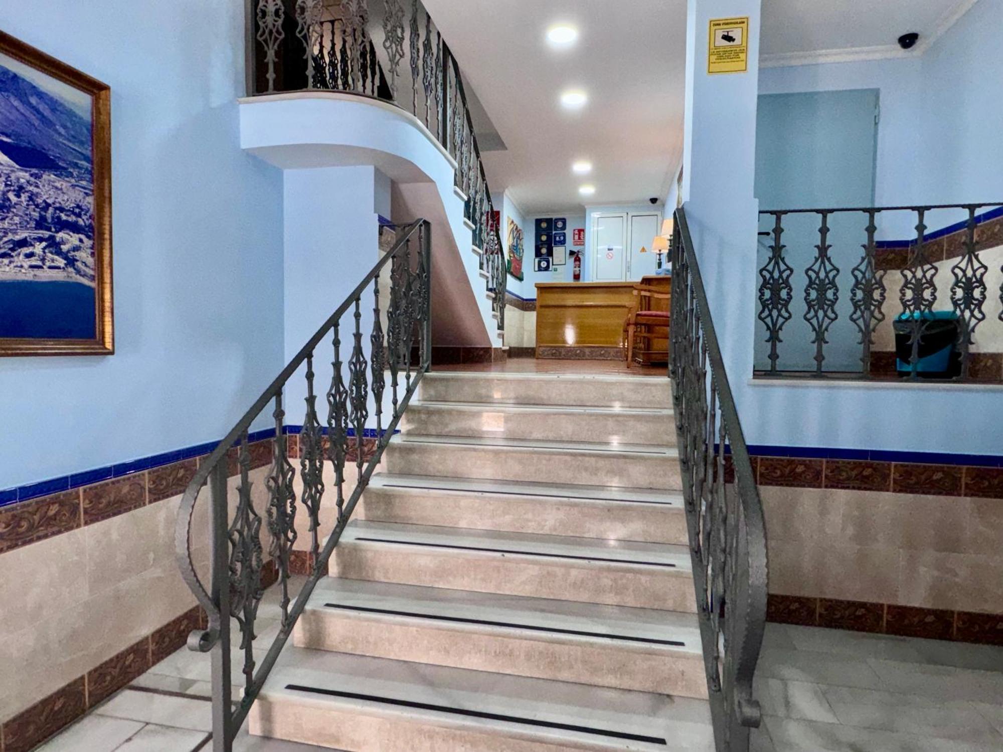 Apartamentos Nina De Oro Torremolinos Exterior photo