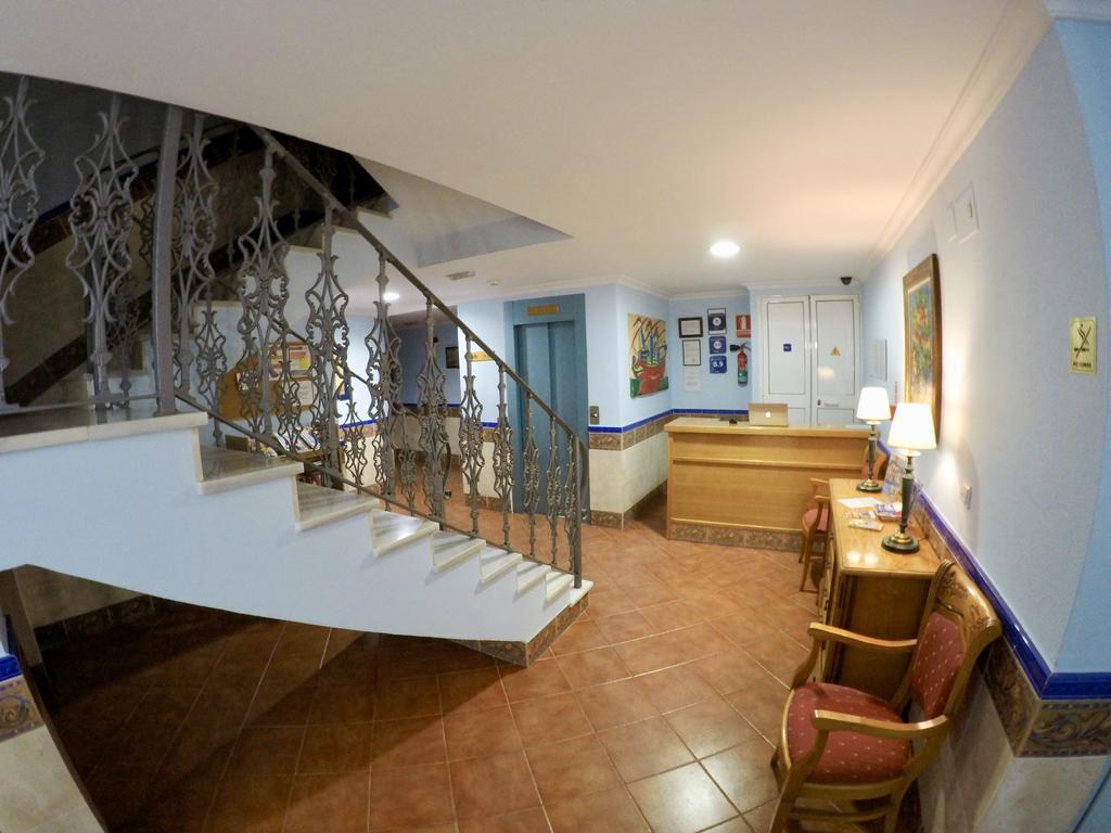 Apartamentos Nina De Oro Torremolinos Exterior photo