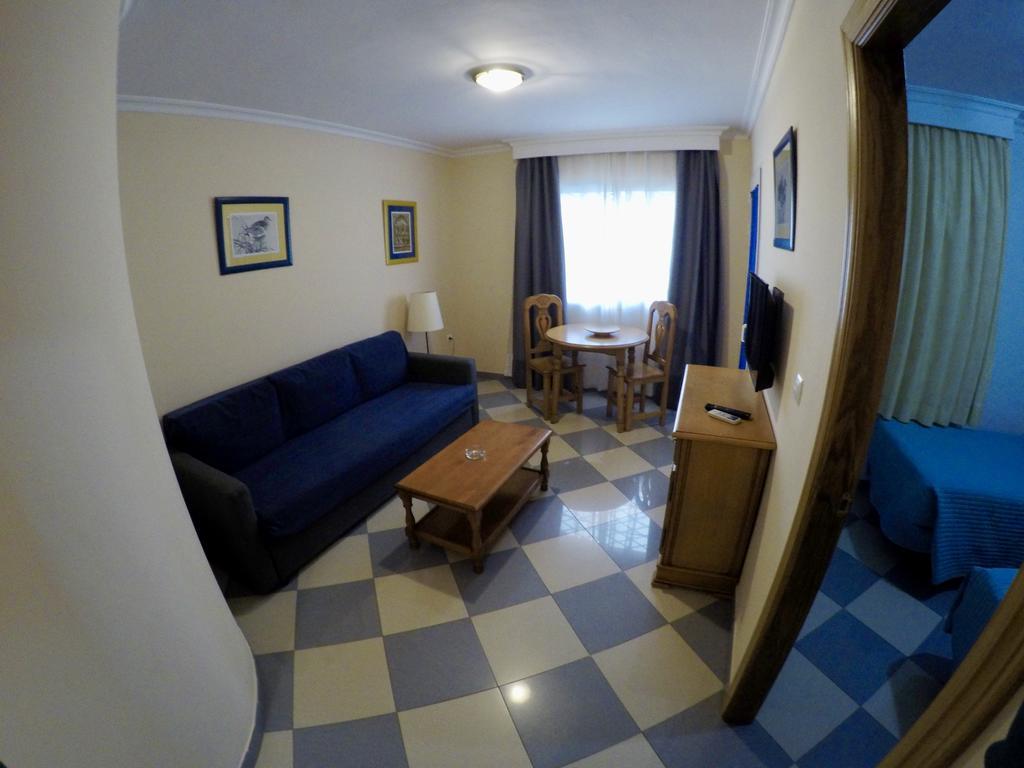 Apartamentos Nina De Oro Torremolinos Exterior photo