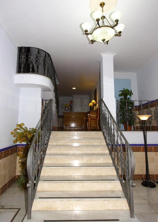 Apartamentos Nina De Oro Torremolinos Exterior photo