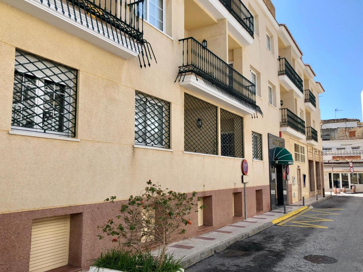 Apartamentos Nina De Oro Torremolinos Exterior photo